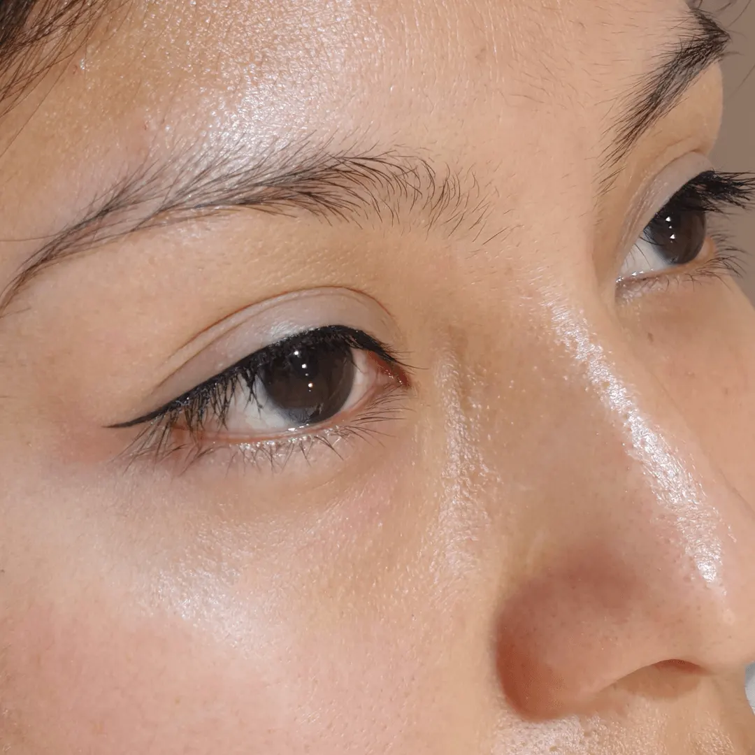 Primer plano mujer línea superior hechas por kimberly cala en bucaramanga