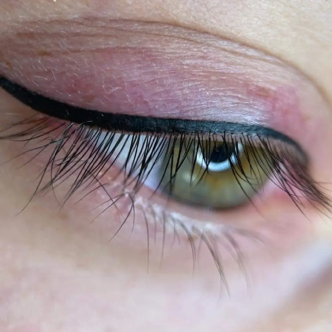 Primer plano mujer línea superior hechas por kimberly cala en bucaramanga